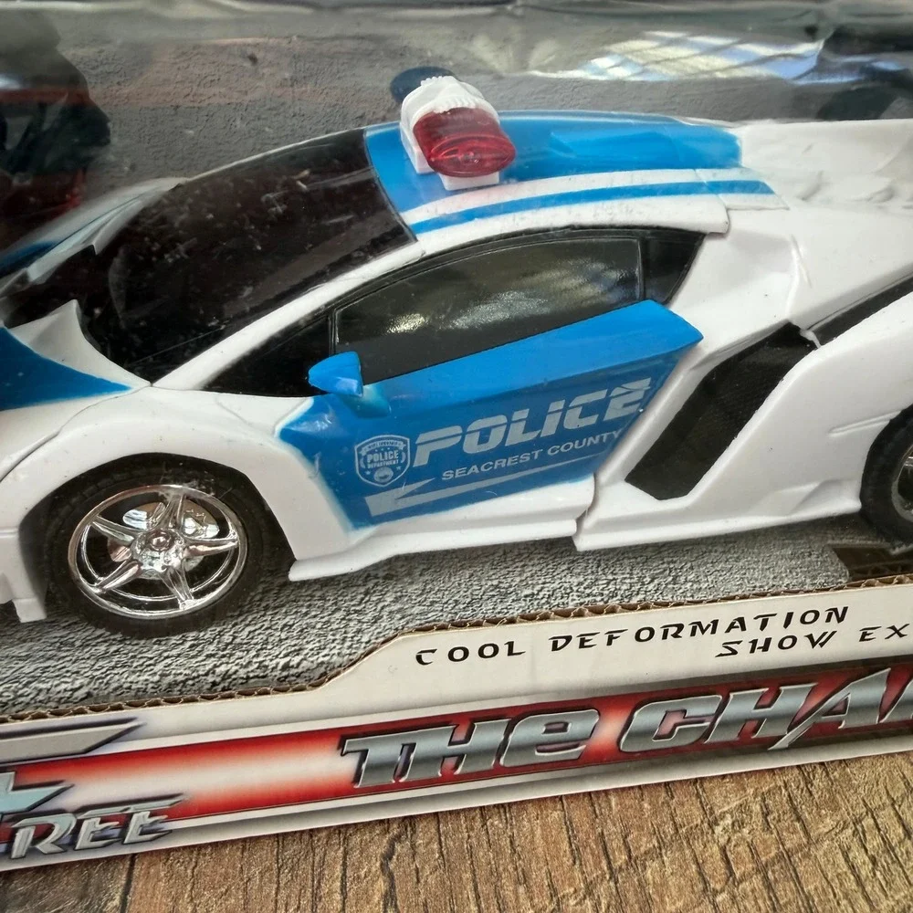 Mingkei The Chariots Morphos RC Police Car Kids 1:18‎